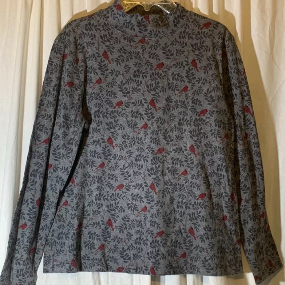 Croft & Barrow Gray Turtle Neck Women PM Leaves Cardinal Red Bird Pattern